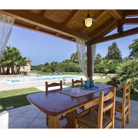 Villa Alghero, Serena With Swimming Pool For 810 People Casa Linari